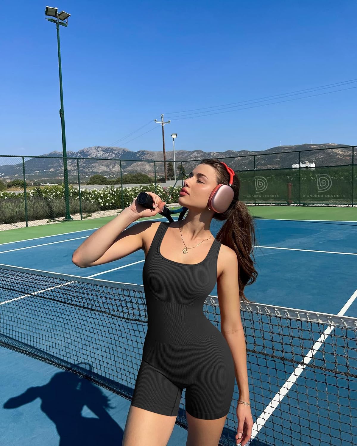 ActivFit Jumpsuit: Estilo y Confort