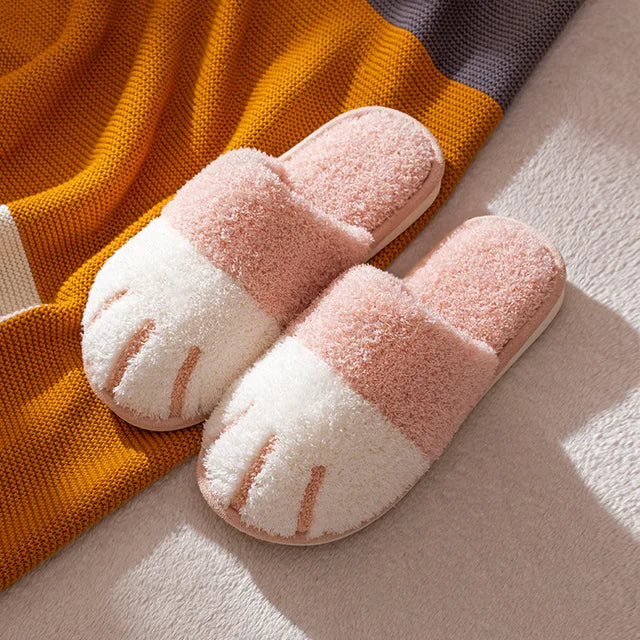 Pantuflas Plush Cat Paw: Calidez y Estilo