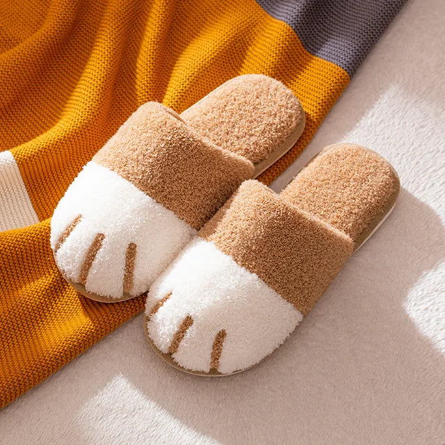 Pantuflas Plush Cat Paw: Calidez y Estilo